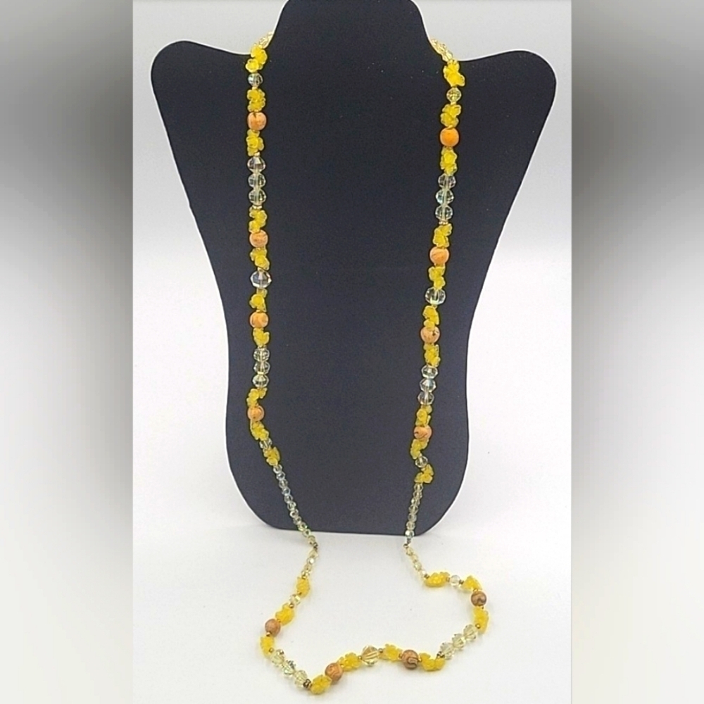 VIntage Single Strand Necklace w/ Yellow Flower Cluster Beads Crystal